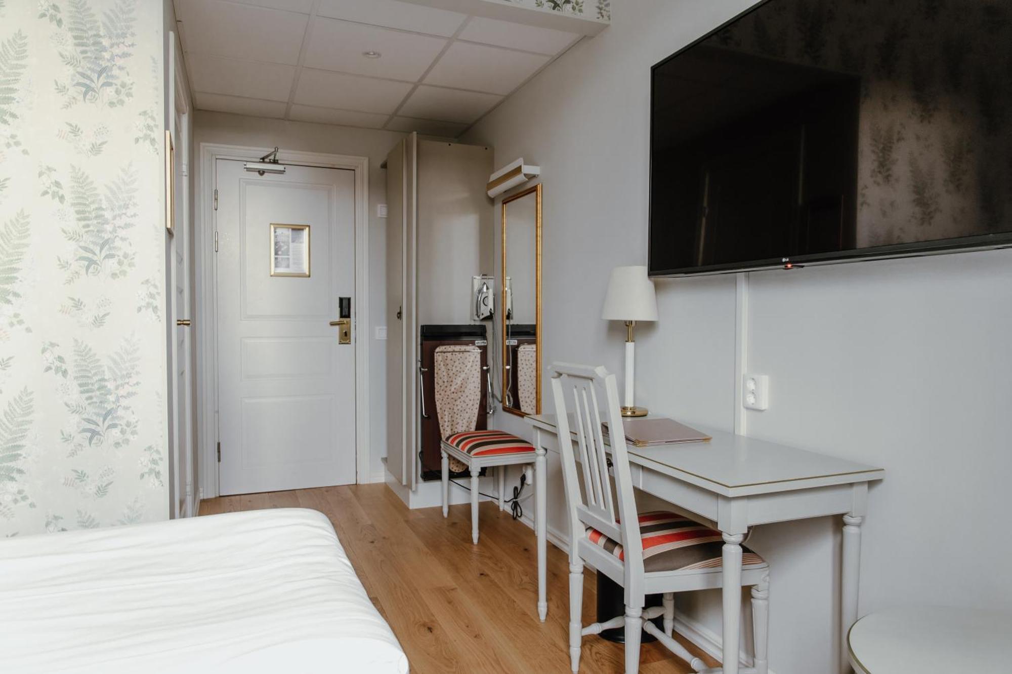 ホテル Haga Slott Enköping エクステリア 写真