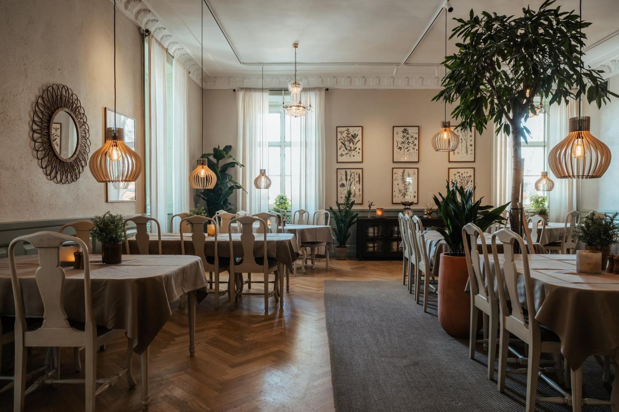 ホテル Haga Slott Enköping エクステリア 写真